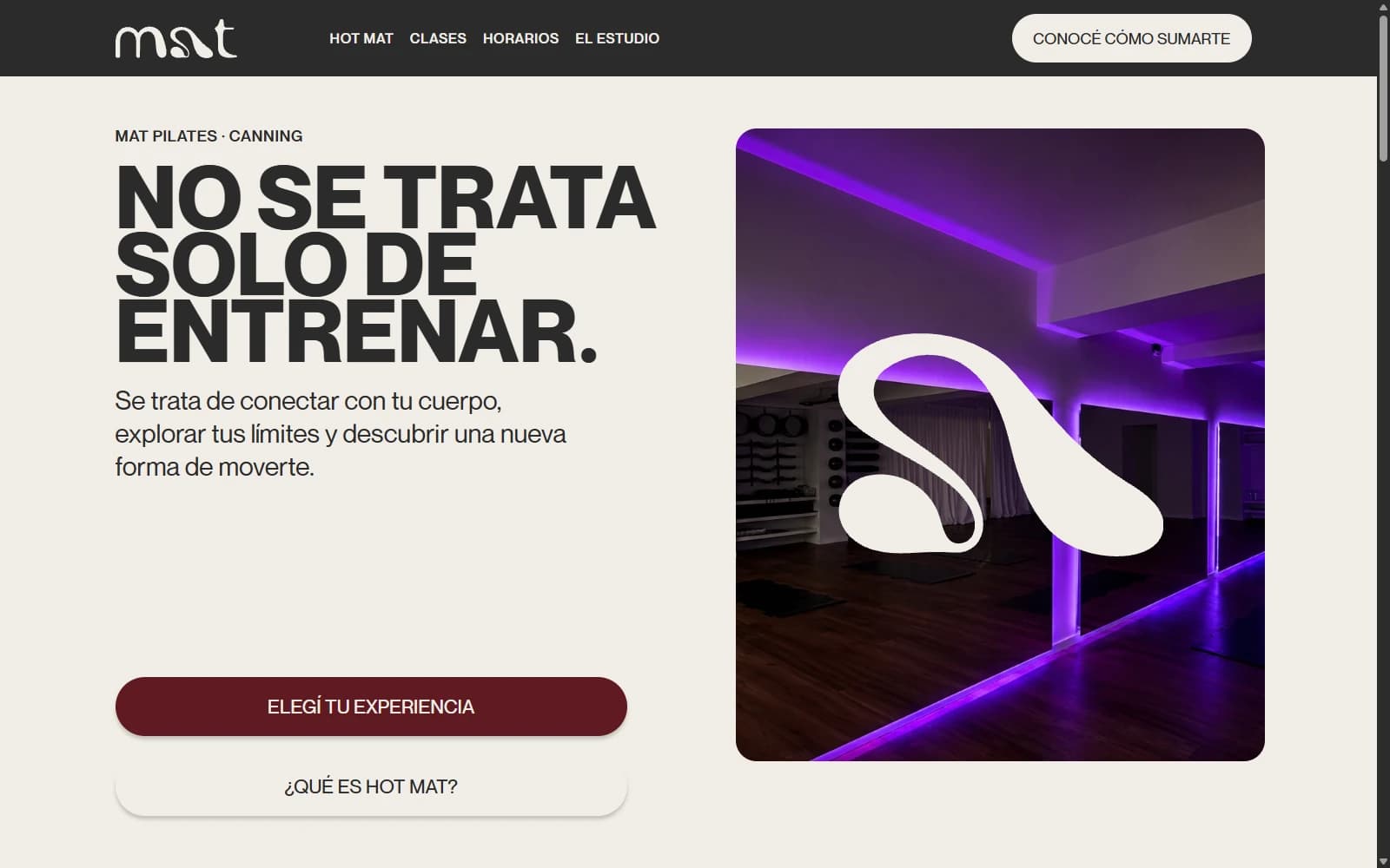 Portada de MAT Pilates con fotografía del estudio, iluminación violeta y el logotipo sobre la imagen